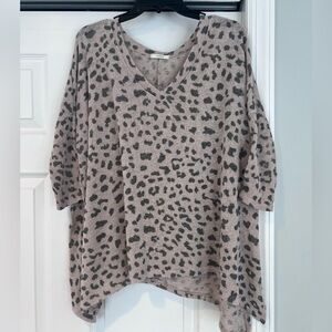 Lightweight printed sweater